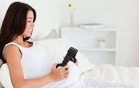 胎教音乐时,能不能把耳麦放到肚皮上让胎宝宝听? 绘本问答 第2张 胎教音乐时,能不能把耳麦放到肚皮上让胎宝宝听?